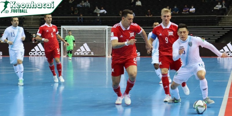 Futsal là môn thể thao các đội thi đấu với nhau nhưng ở trong nhà