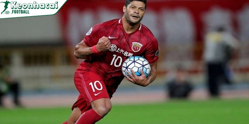 Cầu thủ Hulk - Người khổng lồ xanh của bóng đá Brazil 4 Cầu thủ tham gia nhiều trận đấu quốc tế và giành được bàn thắng đẹp