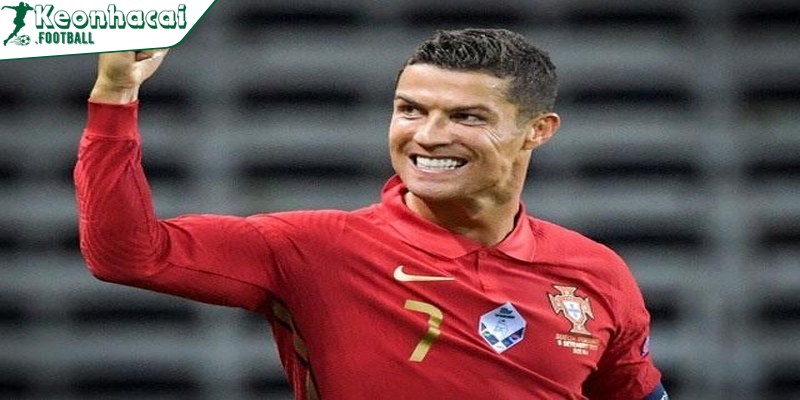 Thuật ngữ MVP là gì và những điều cần biết trong bóng đá 4 MVP là gì đứng vị trí thứ 2 không ai khác ngoài Cristiano Ronaldo