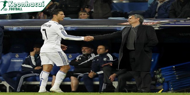 So sánh Mourinho với Allegri