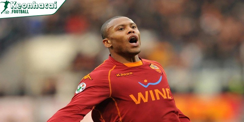 Tiểu sử Julio Baptista: “Quái thú” của bóng đá Brazil 4 Baptista còn có khả năng xâm nhập vòng cấm và dứt điểm ở cự ly gần