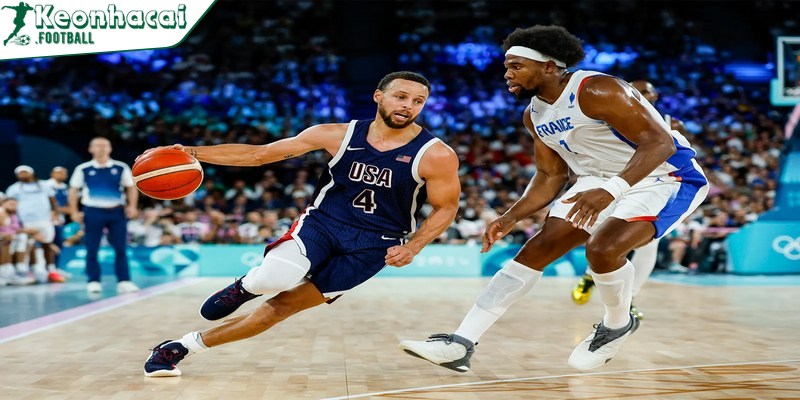 Tiểu sử Stephen Curry: Hành trình của tay ném vĩ đại NBA 2 Stephen Curry sinh ngày 14/3/1988 tại Akron, Ohio, Mỹ