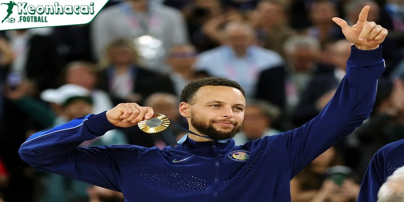 Tiểu sử Stephen Curry: Hành trình của tay ném vĩ đại NBA 4 Stephen Curry còn xây dựng một cuộc sống cá nhân đầy ý nghĩa
