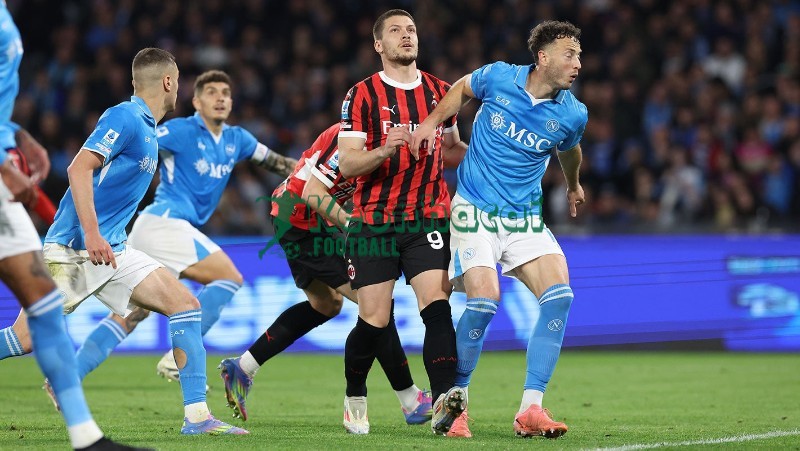 Soi kèo Napoli vs AC Milan - 1h45 07/4 - Serie A 2 Soi kèo Napoli vs AC Milan - 1h45 07/4