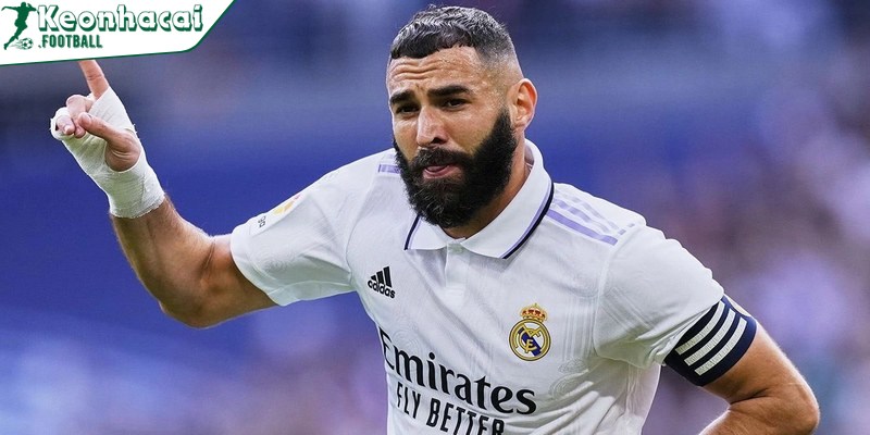 Cầu thủ ghi nhiều hat-trick nhất lịch sử bóng đá thế giới 4 Karim Benzema – chân sút toàn diện của Real Madrid
