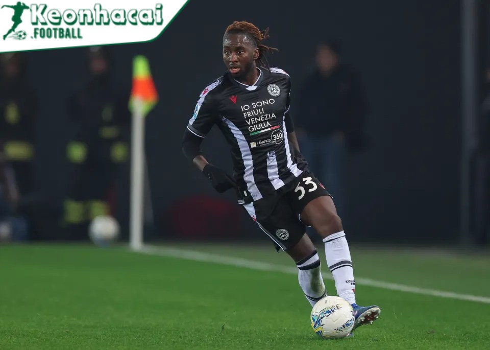 Tiểu sử hậu vệ Jordan Zemura – Hành trình vươn lên từ bóng đá Anh tới Serie A 4 Thái độ chuyên nghiệp và tinh thần chiến đấu mạnh mẽ