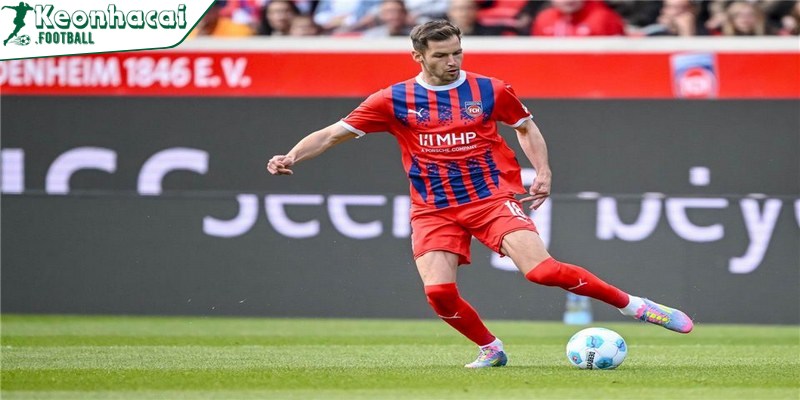 Tiểu Sử Tiền Đạo Marvin Pieringer – Hành Trình Khẳng Định Tài Năng Tại Bundesliga 3 Tiền đạo người Đức thường xuyên chọn vị trí rất tốt để xuất hiện