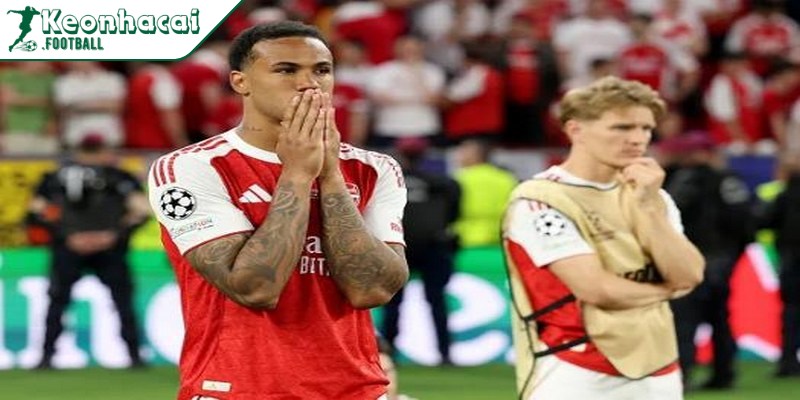 Gabriel Magalhaes trải qua đêm đáng quên cùng Arsenal